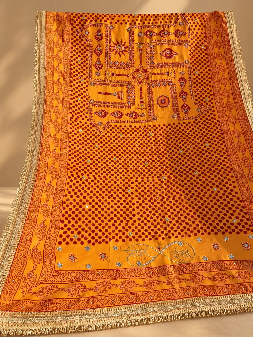 Mirror Embroidery Pichora