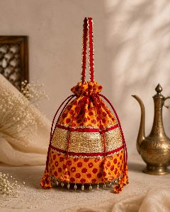 Gulnaar Potli detail 1